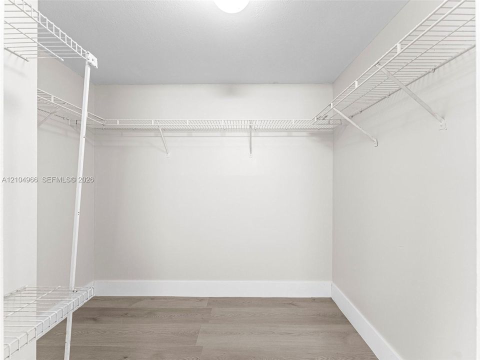 В аренду: $2,500 (2 спален, 2 ванн, 1300 Квадратных фут)