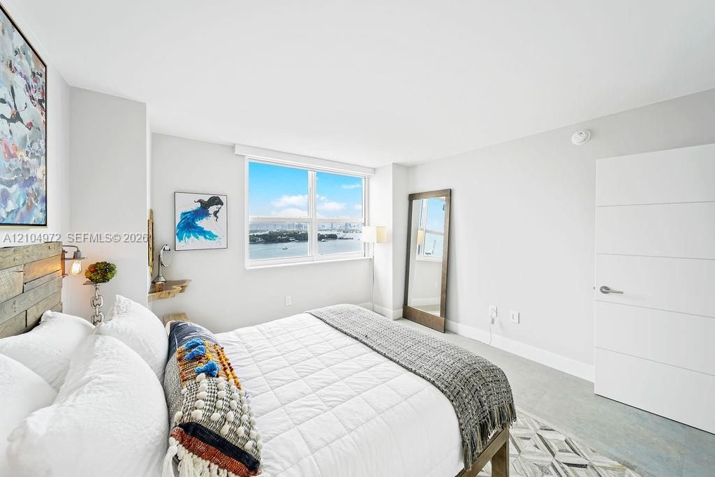 For Rent: $10,000 (3 beds, 2 baths, 1234 Square Feet)
