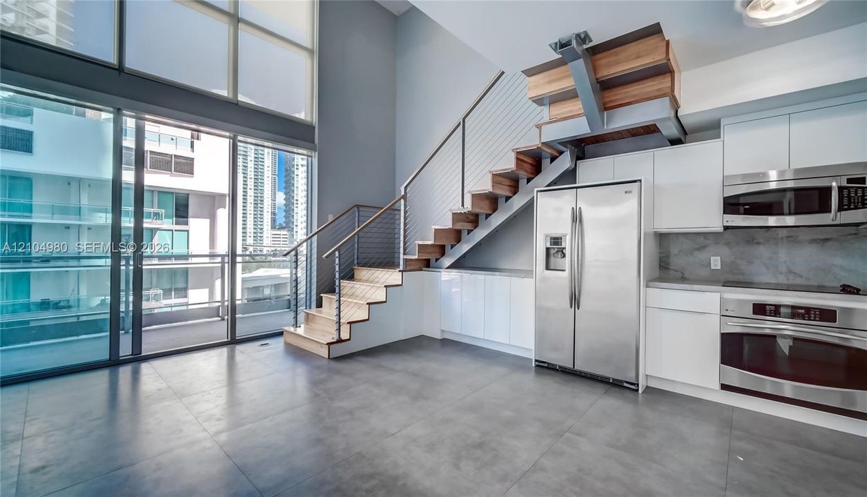 En Venta: $749,000 (2 camas, 2 baños, 1172 Pies cuadrados)