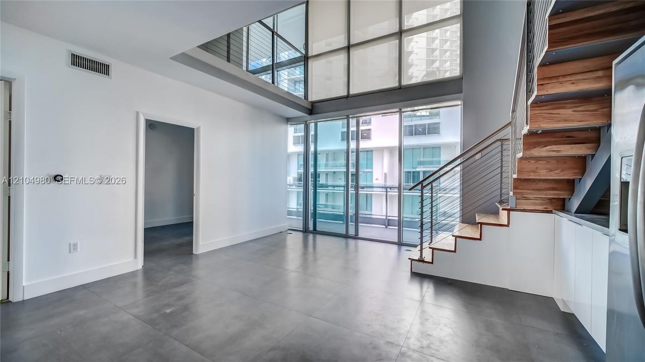 En Venta: $749,000 (2 camas, 2 baños, 1172 Pies cuadrados)