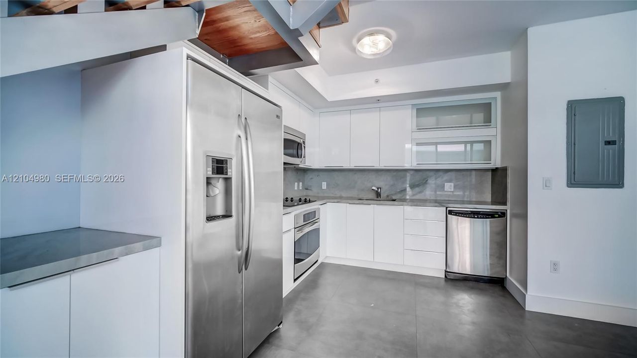En Venta: $749,000 (2 camas, 2 baños, 1172 Pies cuadrados)