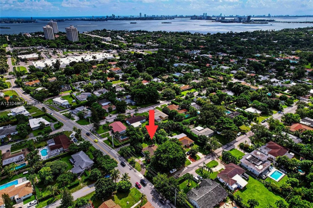 На продажу: $1,325,000 (4 спален, 2 ванн, 2266 Квадратных фут)