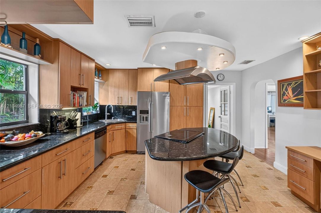 На продажу: $1,325,000 (4 спален, 2 ванн, 2266 Квадратных фут)