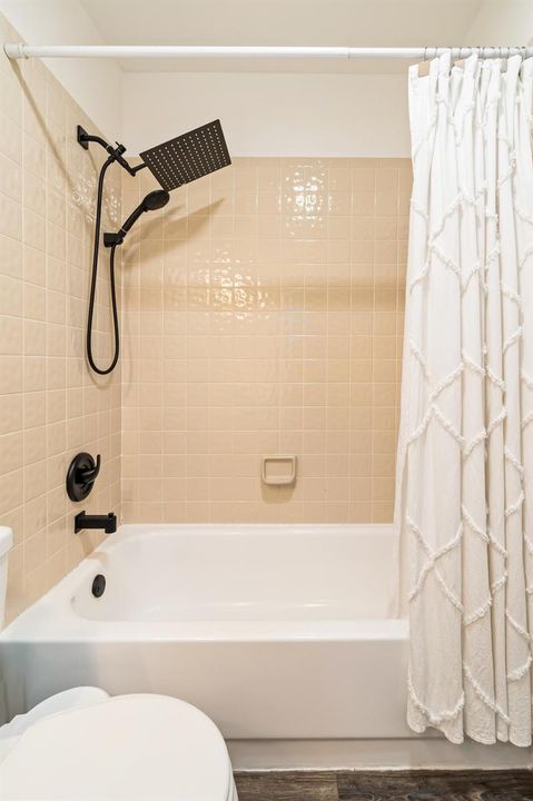 9511 NW 2nd Pl 33