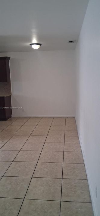En Renta: $1,600 (2 camas, 2 baños, 3850 Pies cuadrados)