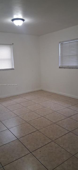 En Renta: $1,600 (2 camas, 2 baños, 3850 Pies cuadrados)