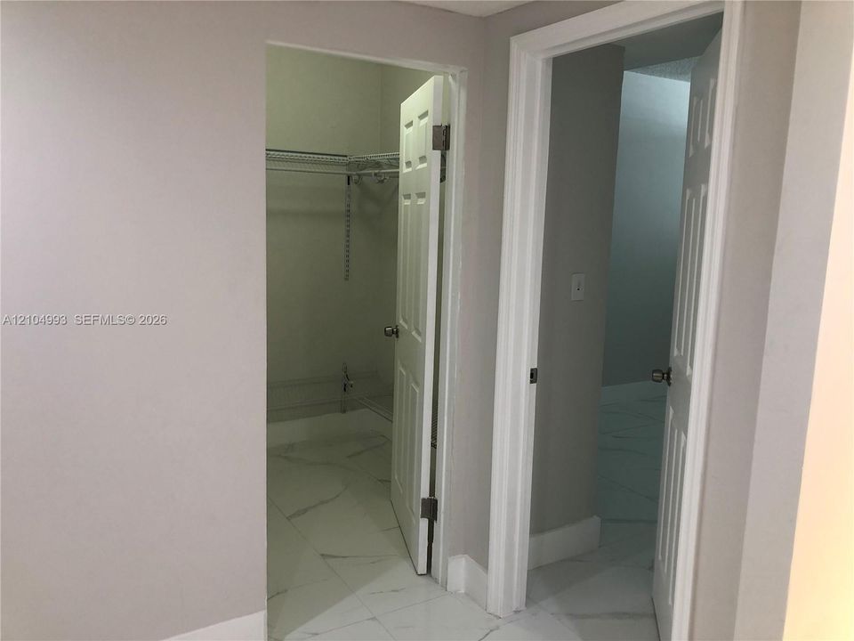 Activo con contrato: $2,300 (1 camas, 1 baños, 580 Pies cuadrados)