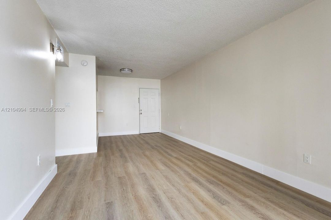 En Renta: $2,400 (2 camas, 2 baños, 870 Pies cuadrados)