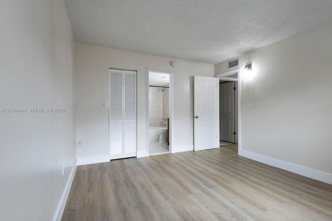 En Renta: $2,400 (2 camas, 2 baños, 870 Pies cuadrados)
