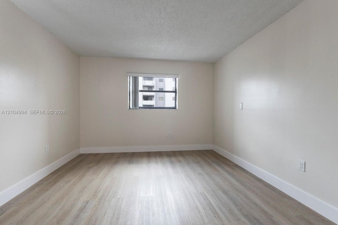 En Renta: $2,400 (2 camas, 2 baños, 870 Pies cuadrados)