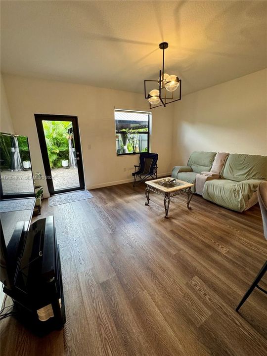 En Renta: $4,000 (4 camas, 3 baños, 1904 Pies cuadrados)