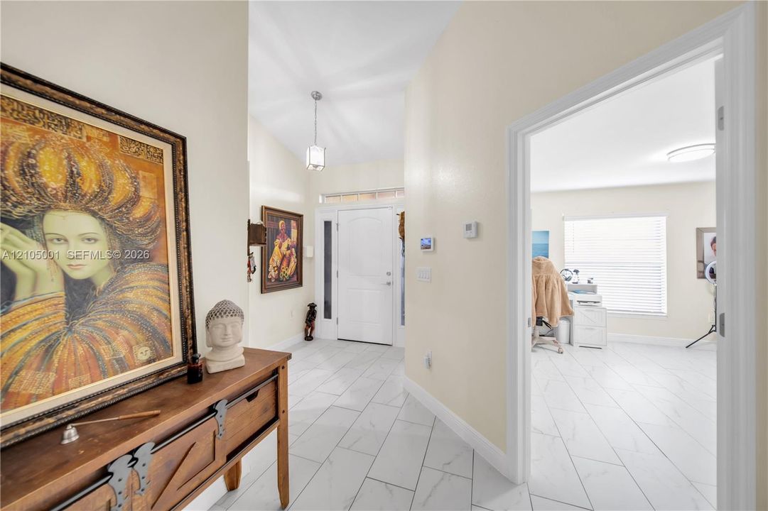 En Venta: $309,900 (4 camas, 2 baños, 1757 Pies cuadrados)