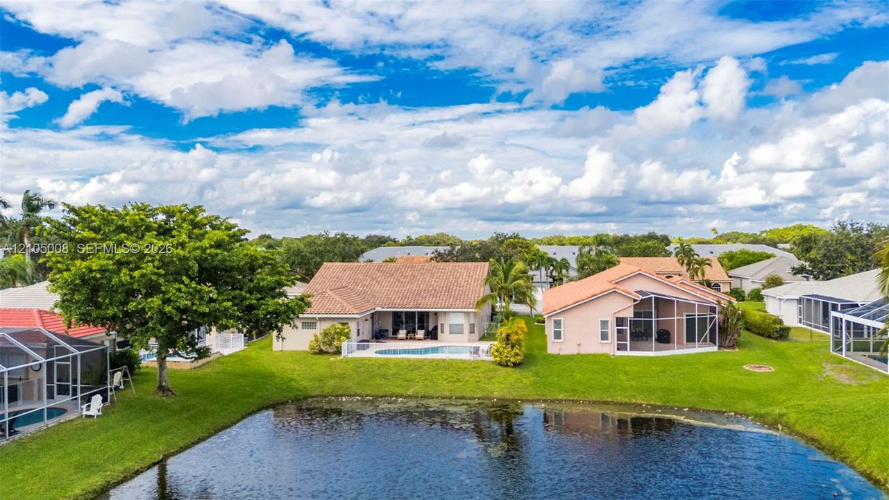 En Venta: $759,000 (4 camas, 2 baños, 2273 Pies cuadrados)