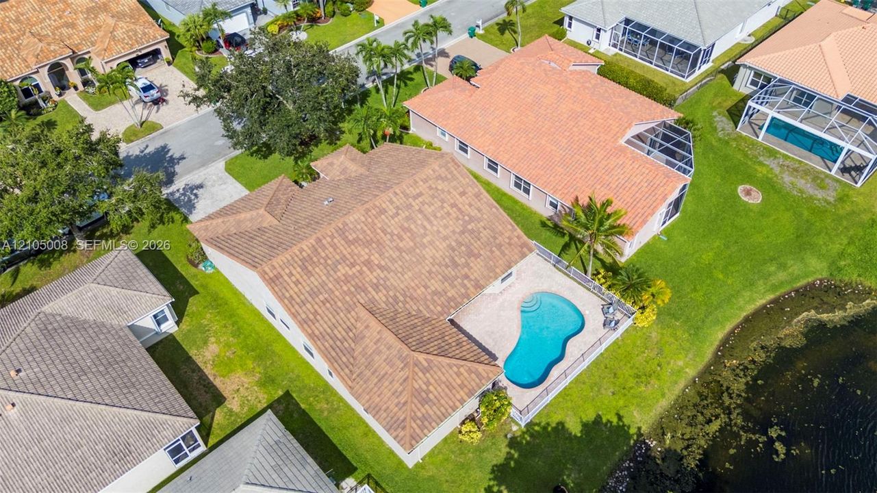 En Venta: $759,000 (4 camas, 2 baños, 2273 Pies cuadrados)