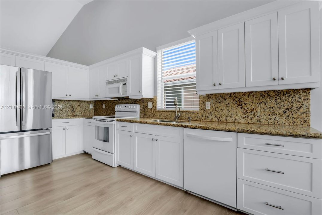 En Venta: $759,000 (4 camas, 2 baños, 2273 Pies cuadrados)