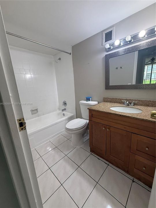 В аренду: $1,800 (1 спален, 1 ванн, 820 Квадратных фут)