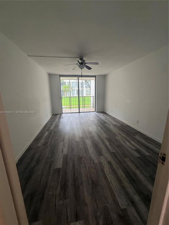 В аренду: $1,800 (1 спален, 1 ванн, 820 Квадратных фут)