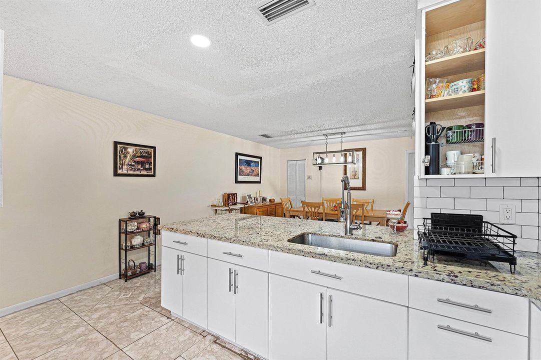 007-12093RoyalPalmBoulevard-CoralSprings