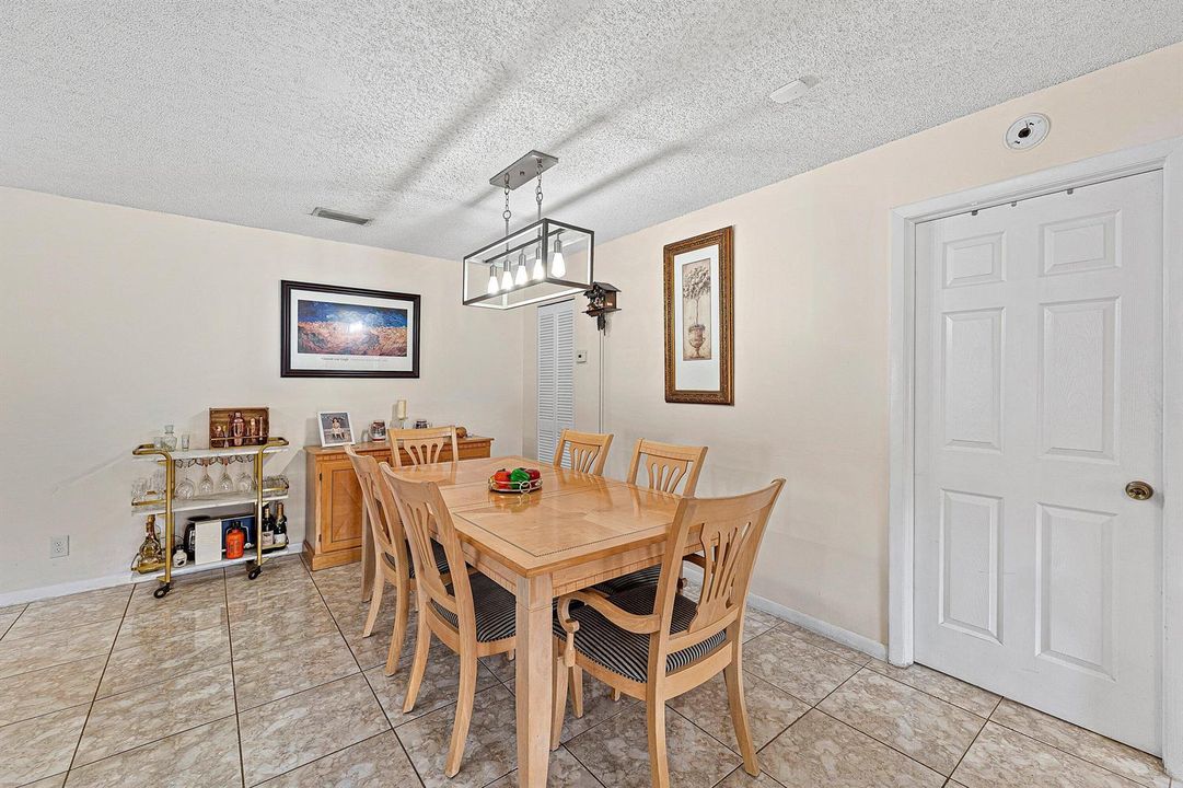 005-12093RoyalPalmBoulevard-CoralSprings