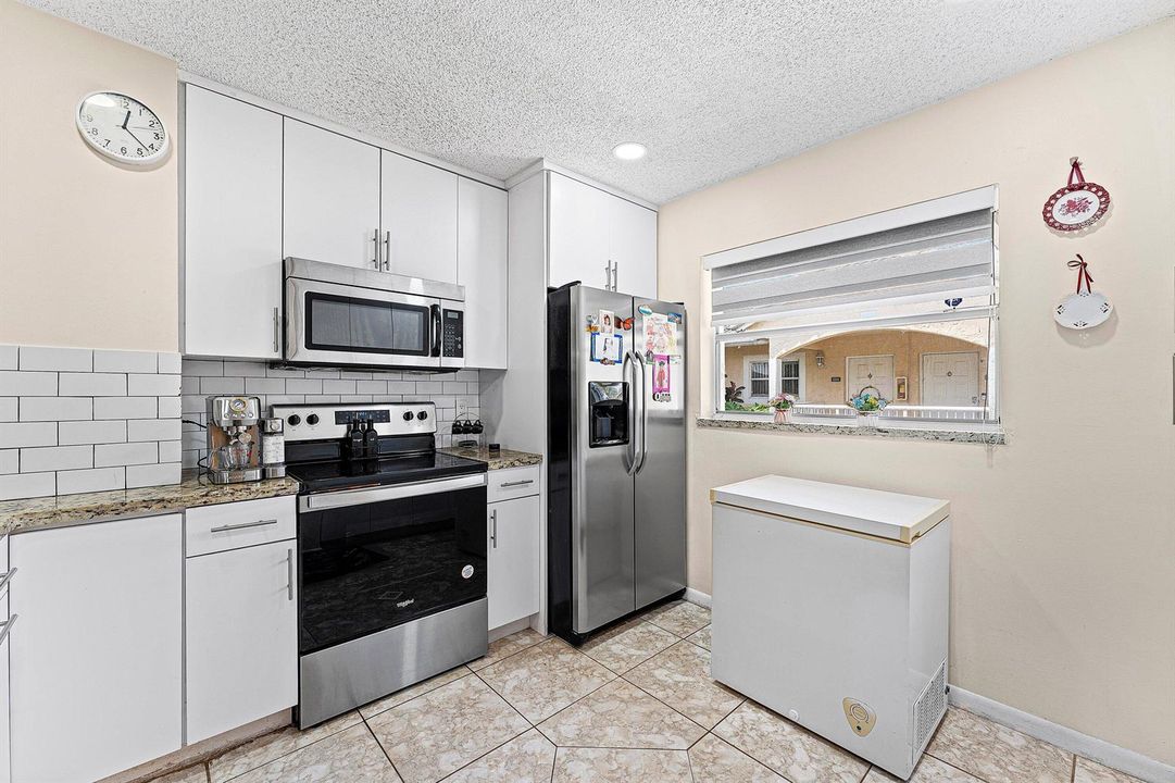009-12093RoyalPalmBoulevard-CoralSprings