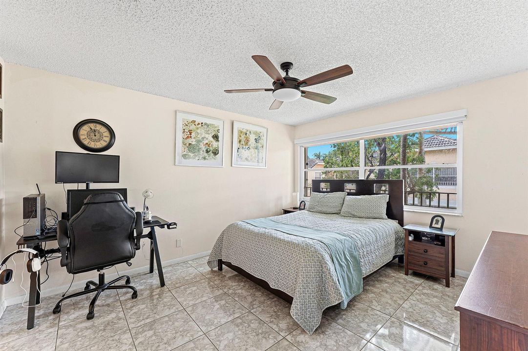 019-12093RoyalPalmBoulevard-CoralSprings