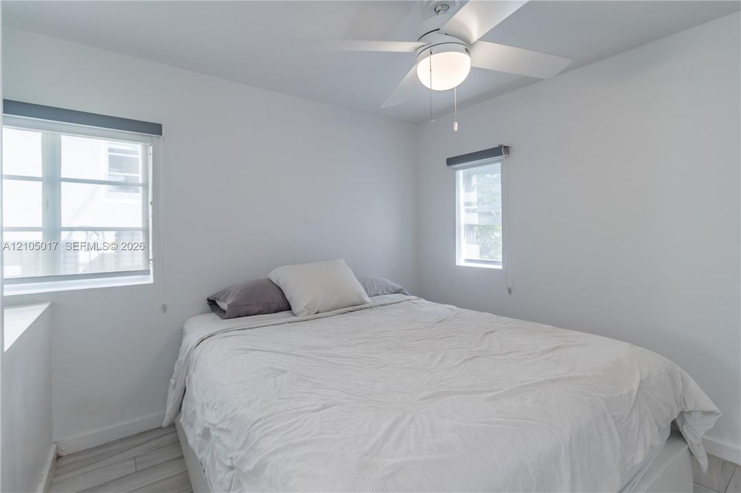 For Rent: $2,700 (1 beds, 2 baths, 691 Square Feet)