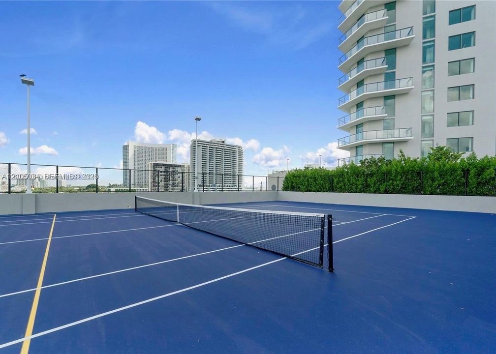 En Venta: $849,000 (3 camas, 2 baños, 1110 Pies cuadrados)