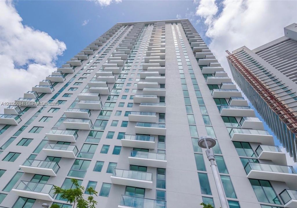 En Venta: $849,000 (3 camas, 2 baños, 1110 Pies cuadrados)