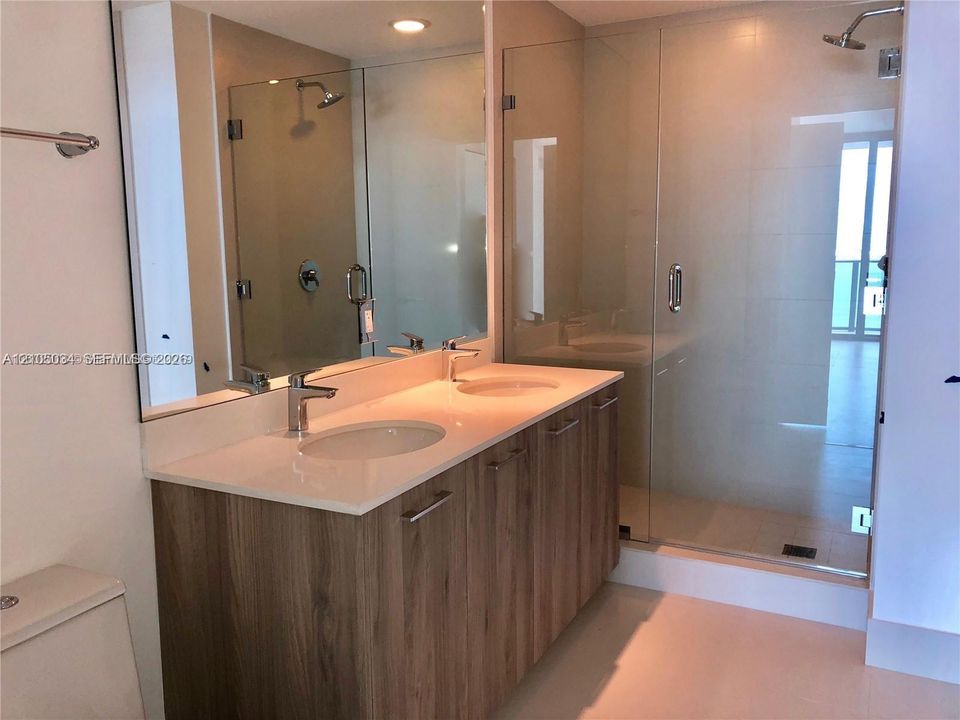 En Venta: $849,000 (3 camas, 2 baños, 1110 Pies cuadrados)