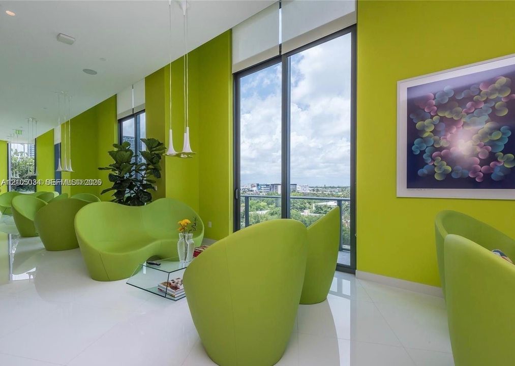 En Venta: $849,000 (3 camas, 2 baños, 1110 Pies cuadrados)