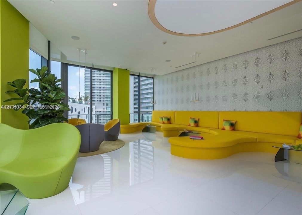 En Venta: $849,000 (3 camas, 2 baños, 1110 Pies cuadrados)