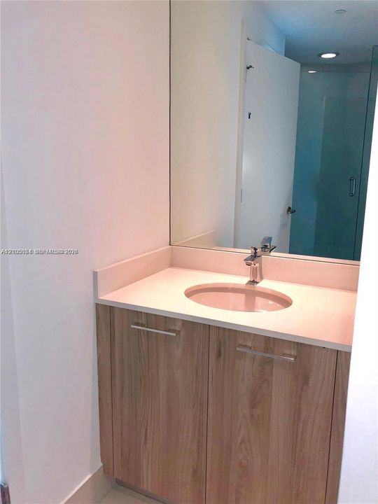 En Venta: $849,000 (3 camas, 2 baños, 1110 Pies cuadrados)