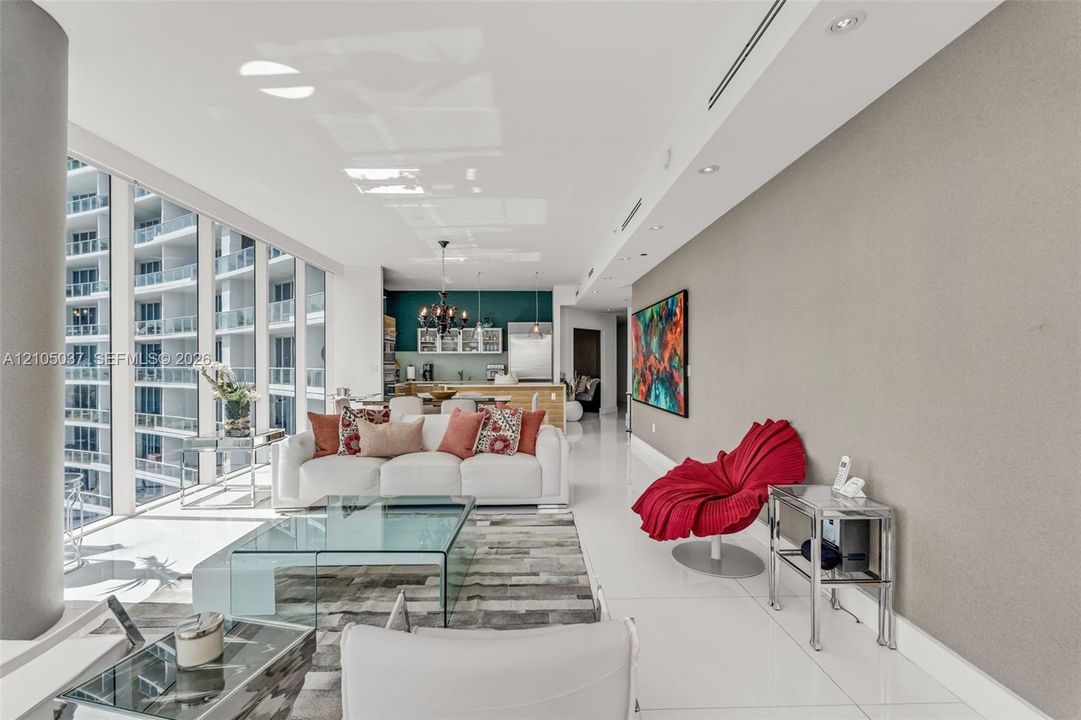 En Venta: $2,350,000 (3 camas, 3 baños, 2201 Pies cuadrados)
