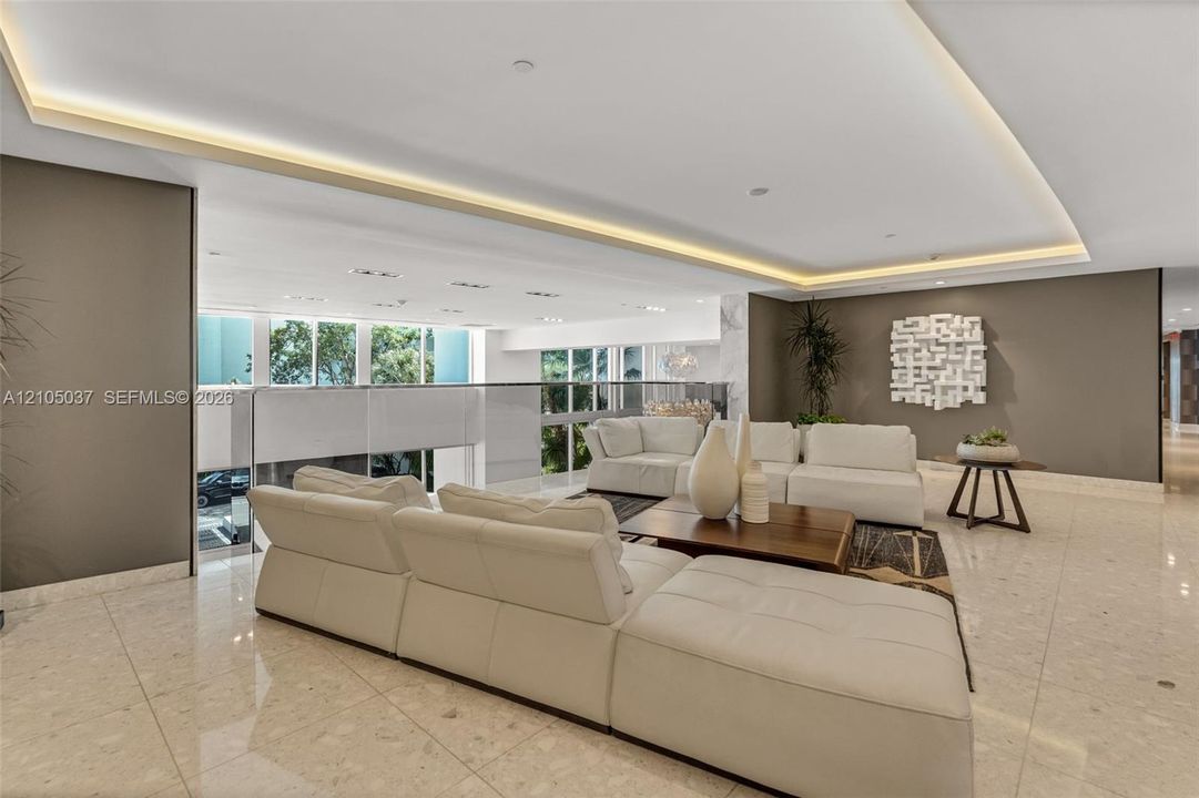 En Venta: $2,350,000 (3 camas, 3 baños, 2201 Pies cuadrados)