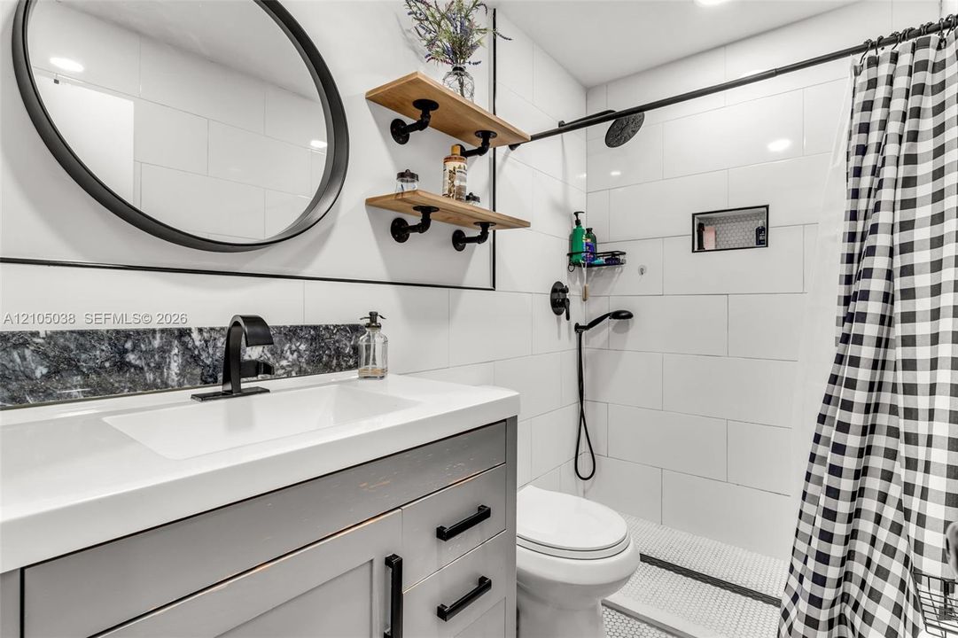For Sale: $765,000 (3 beds, 2 baths, 1612 Square Feet)
