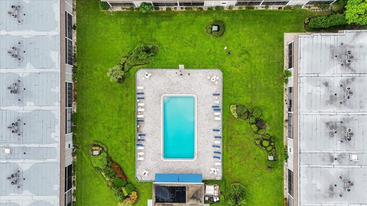 09-DJI_20261008141943_0106_D