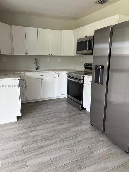 В аренду: $1,900 (1 спален, 1 ванн, 1730 Квадратных фут)