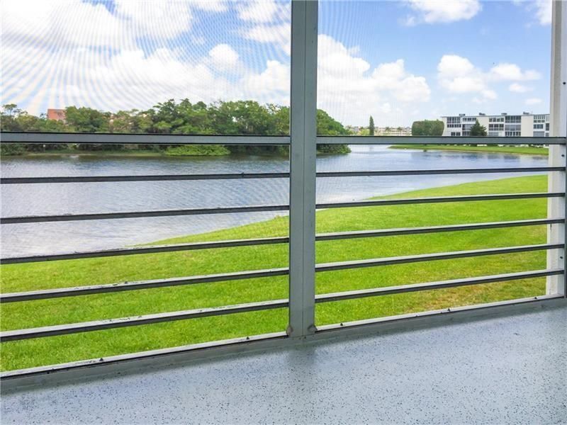 2055 AINSLIE D - TERRACE VIEW