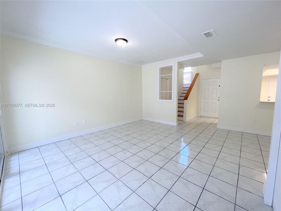 В аренду: $2,650 (3 спален, 2 ванн, 1381 Квадратных фут)