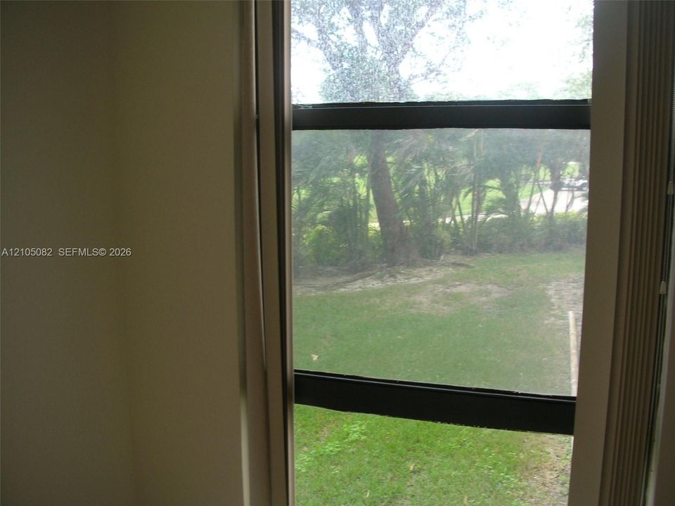 For Rent: $2,250 (2 beds, 2 baths, 1138 Square Feet)