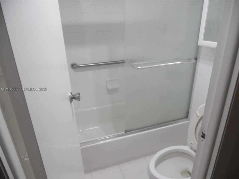 For Rent: $2,250 (2 beds, 2 baths, 1138 Square Feet)