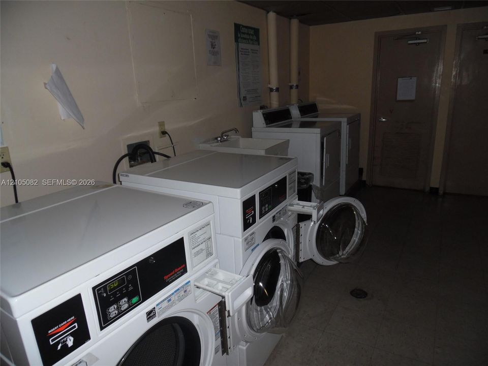For Rent: $2,250 (2 beds, 2 baths, 1138 Square Feet)