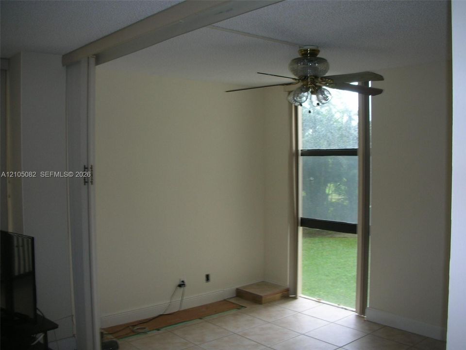 For Rent: $2,250 (2 beds, 2 baths, 1138 Square Feet)
