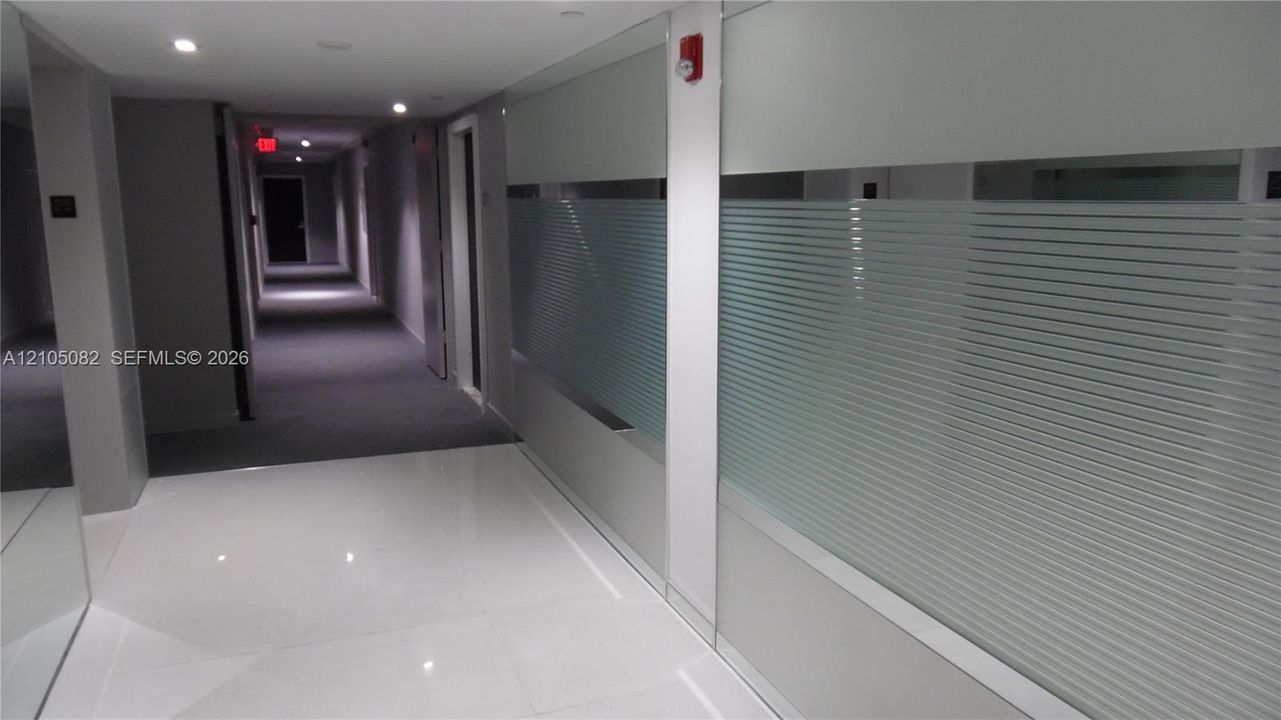 For Rent: $2,250 (2 beds, 2 baths, 1138 Square Feet)