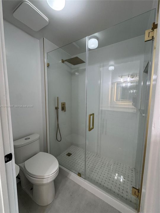 For Rent: $2,400 (2 beds, 2 baths, 1183 Square Feet)