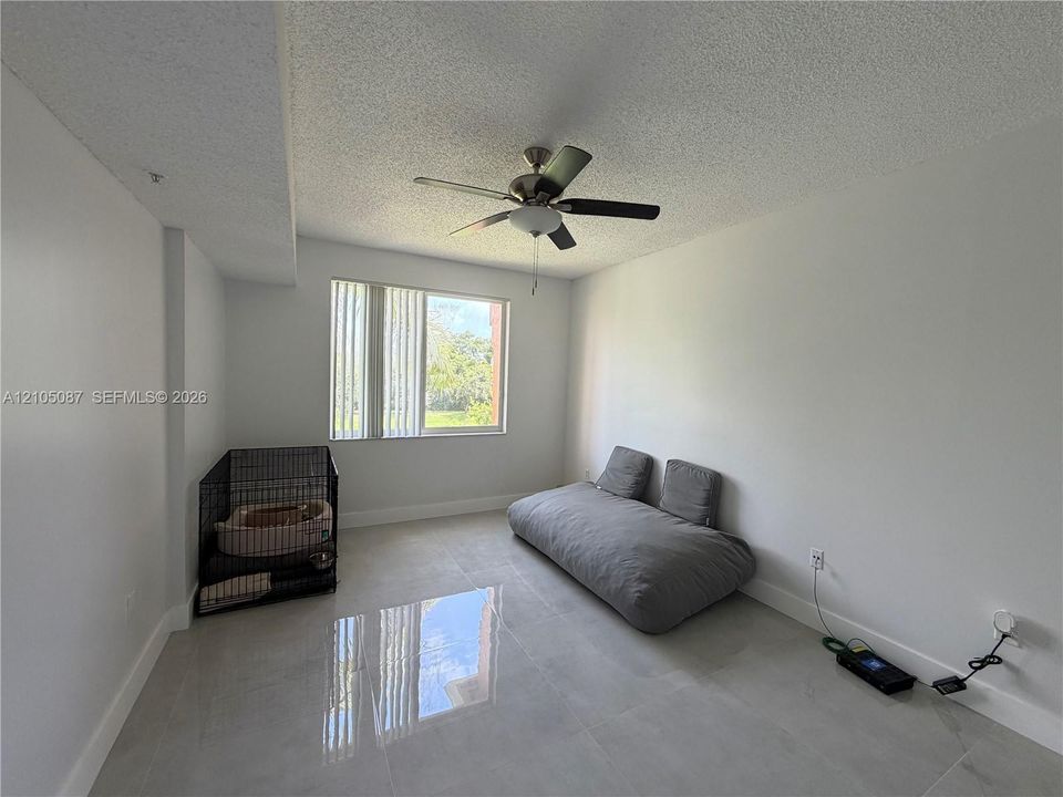 For Rent: $2,400 (2 beds, 2 baths, 1183 Square Feet)