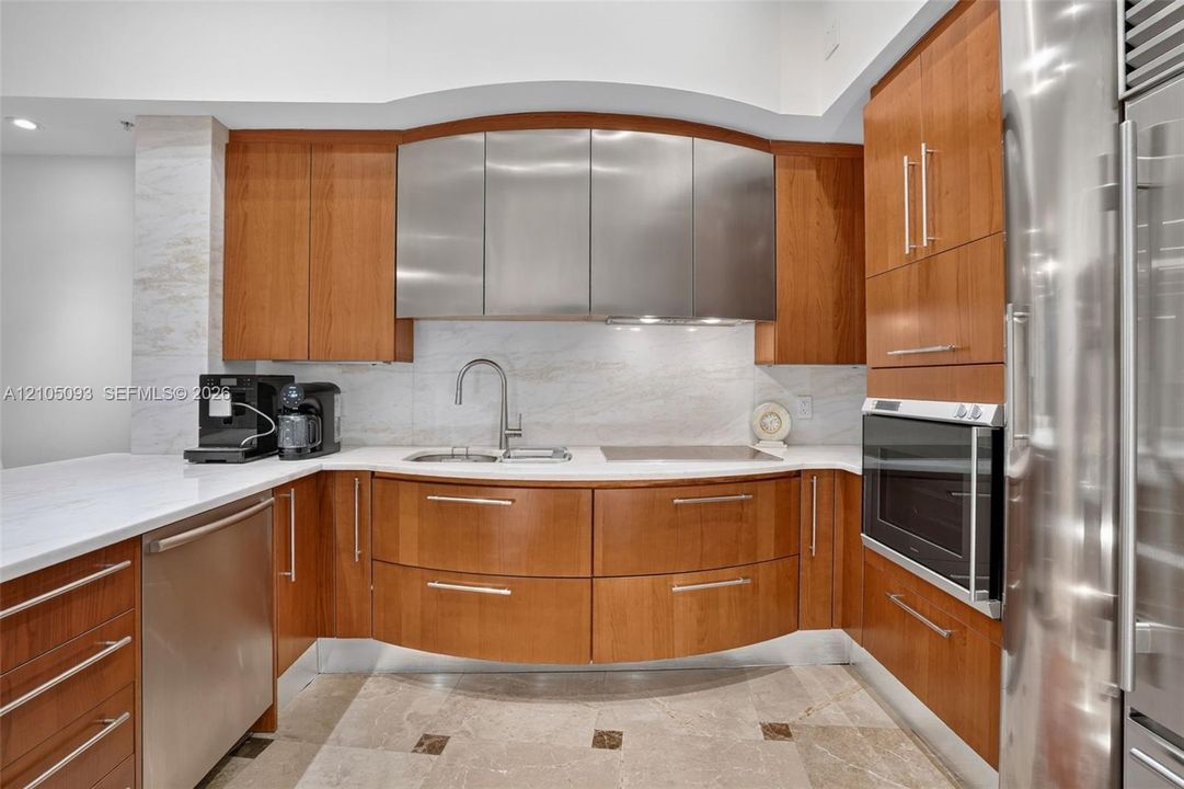 En Venta: $2,925,000 (2 camas, 2 baños, 2208 Pies cuadrados)