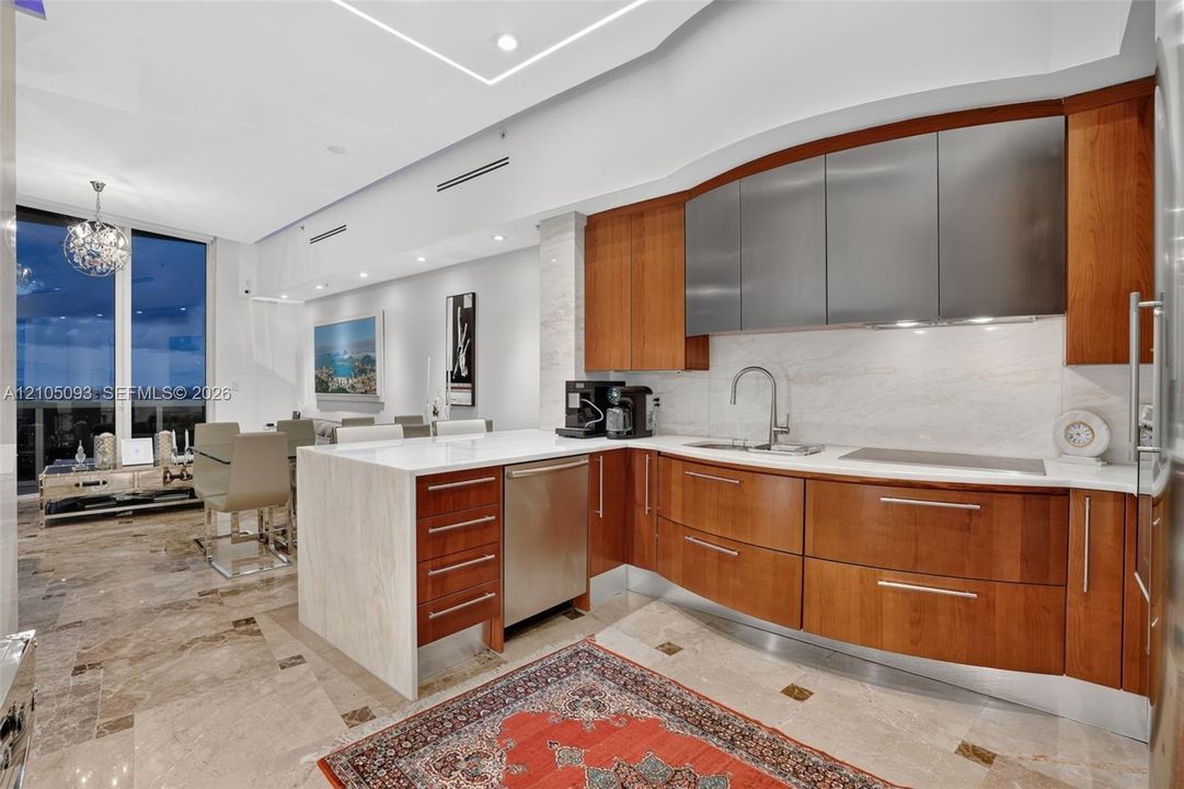 En Venta: $2,925,000 (2 camas, 2 baños, 2208 Pies cuadrados)
