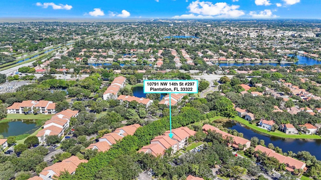 For Rent: $2,600 (2 beds, 2 baths, 985 Square Feet)