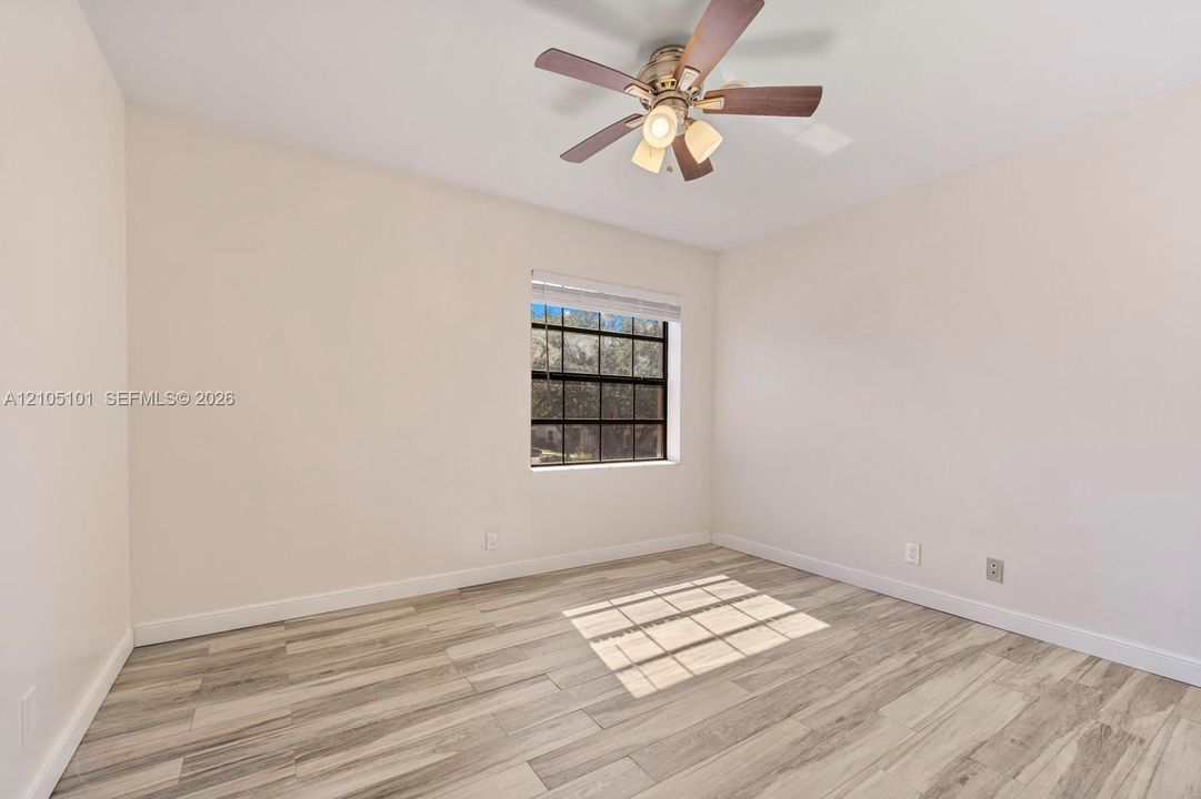 For Rent: $2,600 (2 beds, 2 baths, 985 Square Feet)